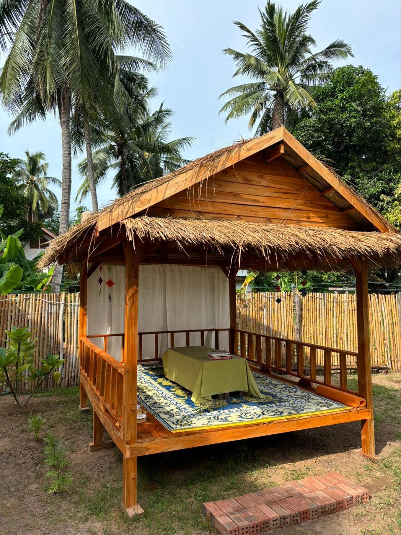 Moukdavan Guesthouse Luang Prabang Esterno foto